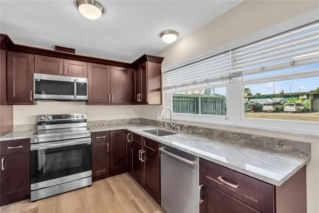 6860 Park Street S South Pasadena FL 33707