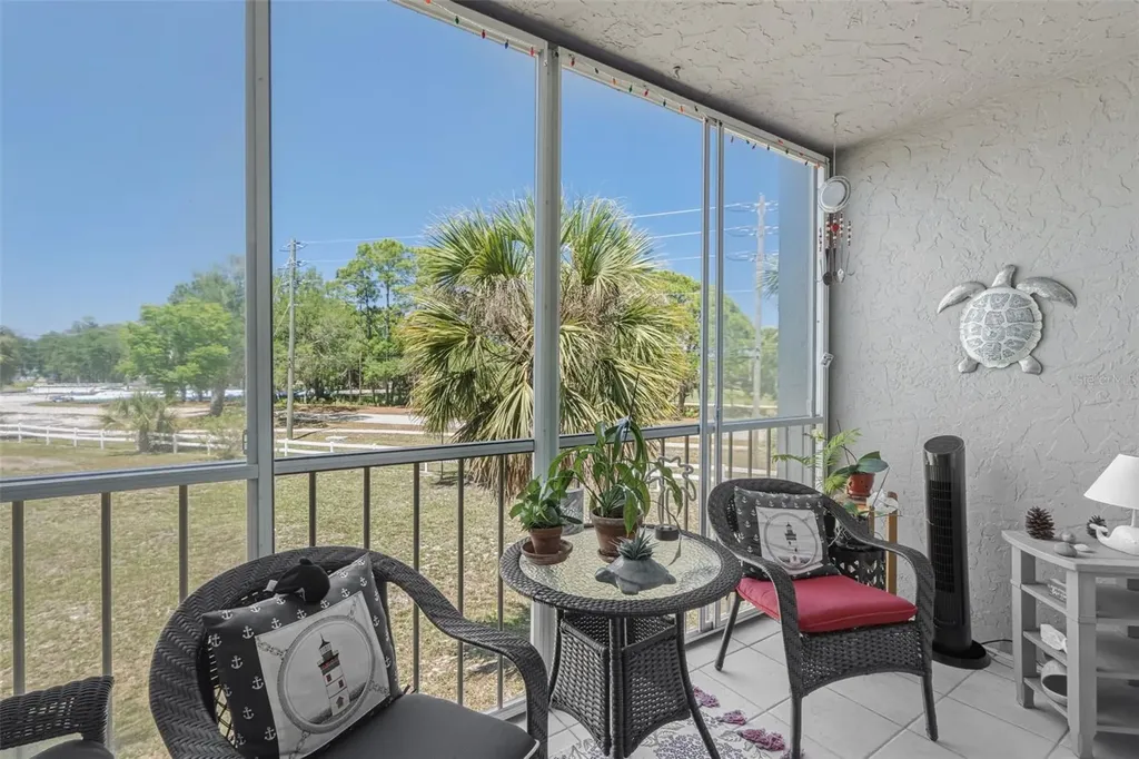 1520 Glen Oaks Drive E Sarasota FL 34232