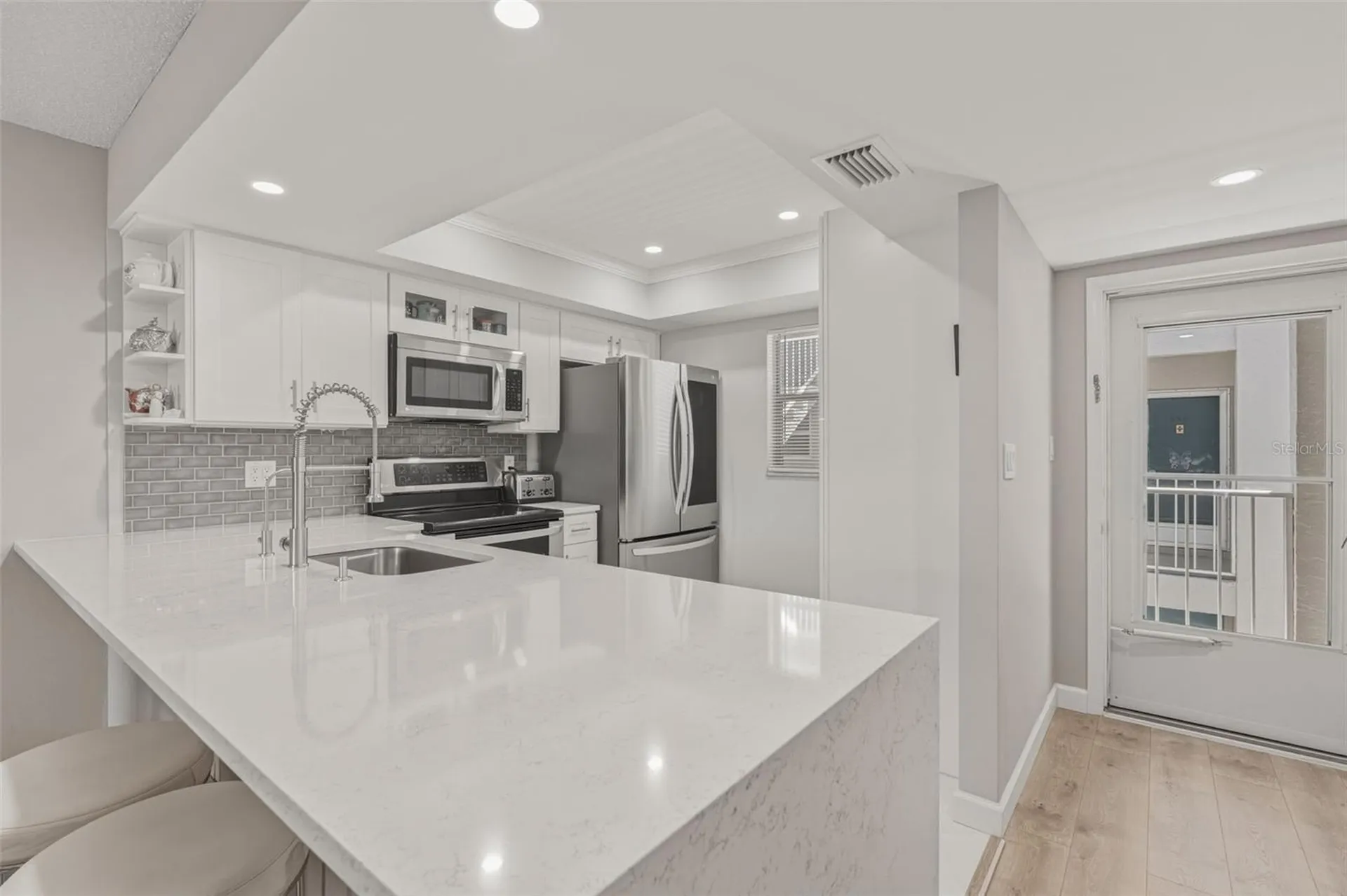 1520 Glen Oaks Drive E Sarasota FL 34232