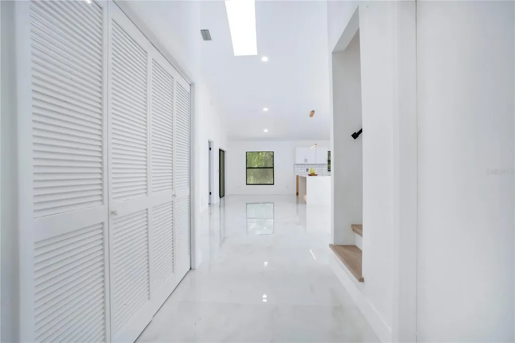 11230 Elmfield Drive Tampa FL 33625