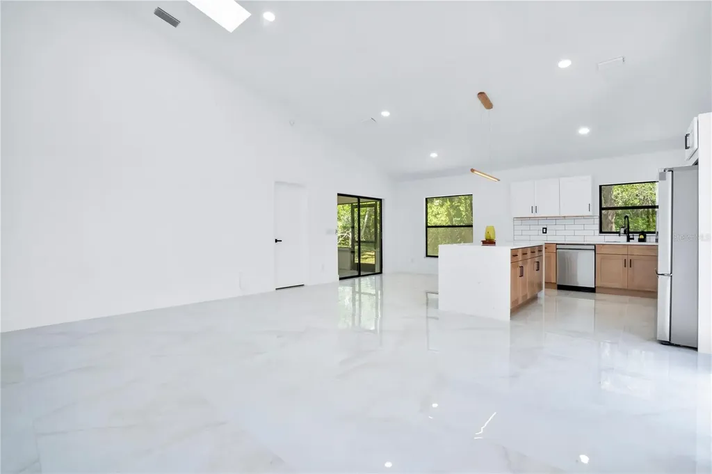 11230 Elmfield Drive Tampa FL 33625