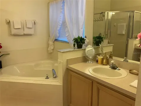 329 Windsor Pi Davenport FL 33896