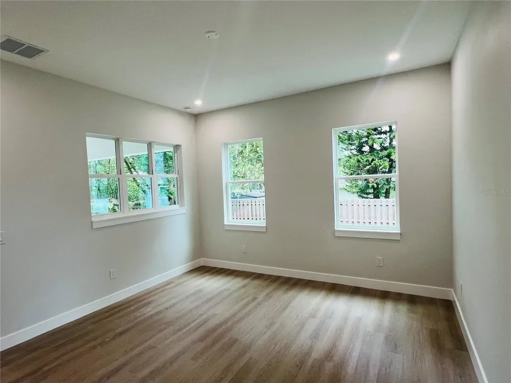 5808 N 16th Street Tampa FL 33610