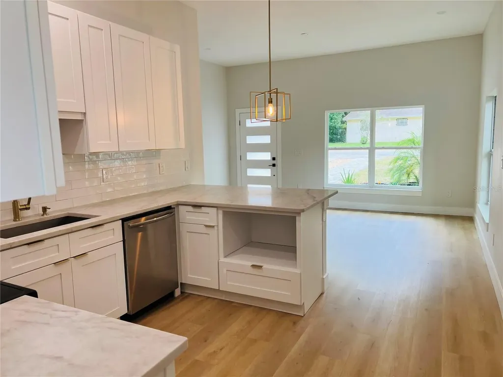 5808 N 16th Street Tampa FL 33610