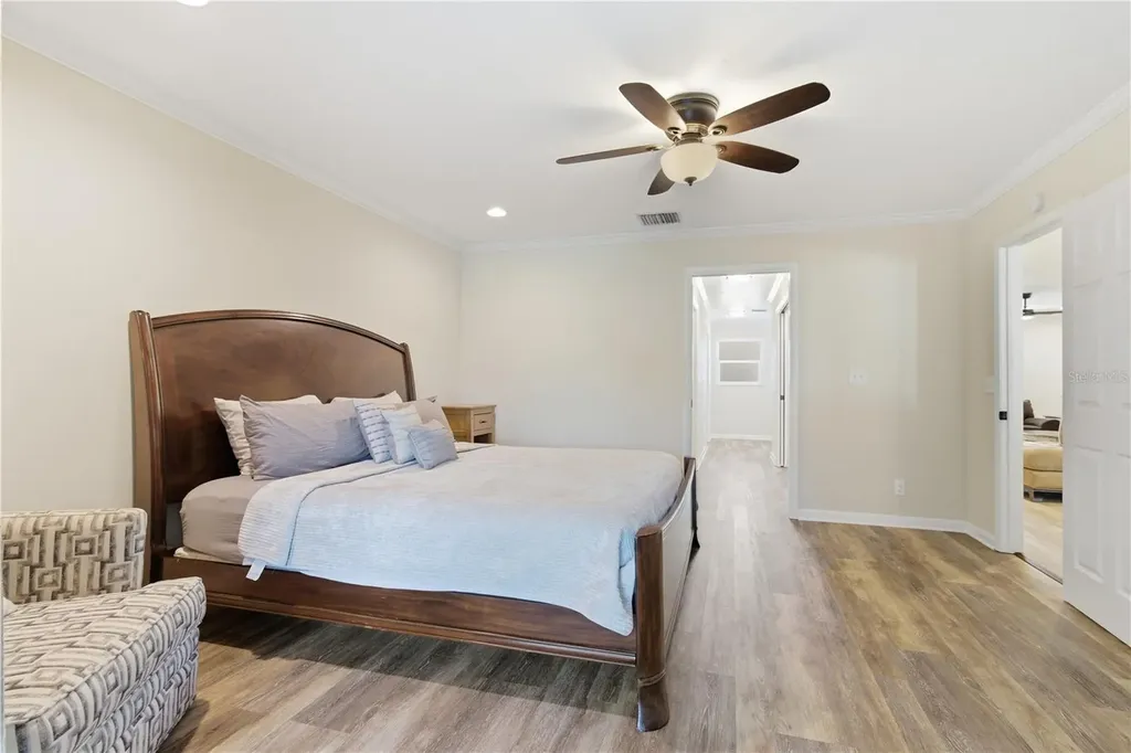 4219 2nd Avenue NE Bradenton FL 34208