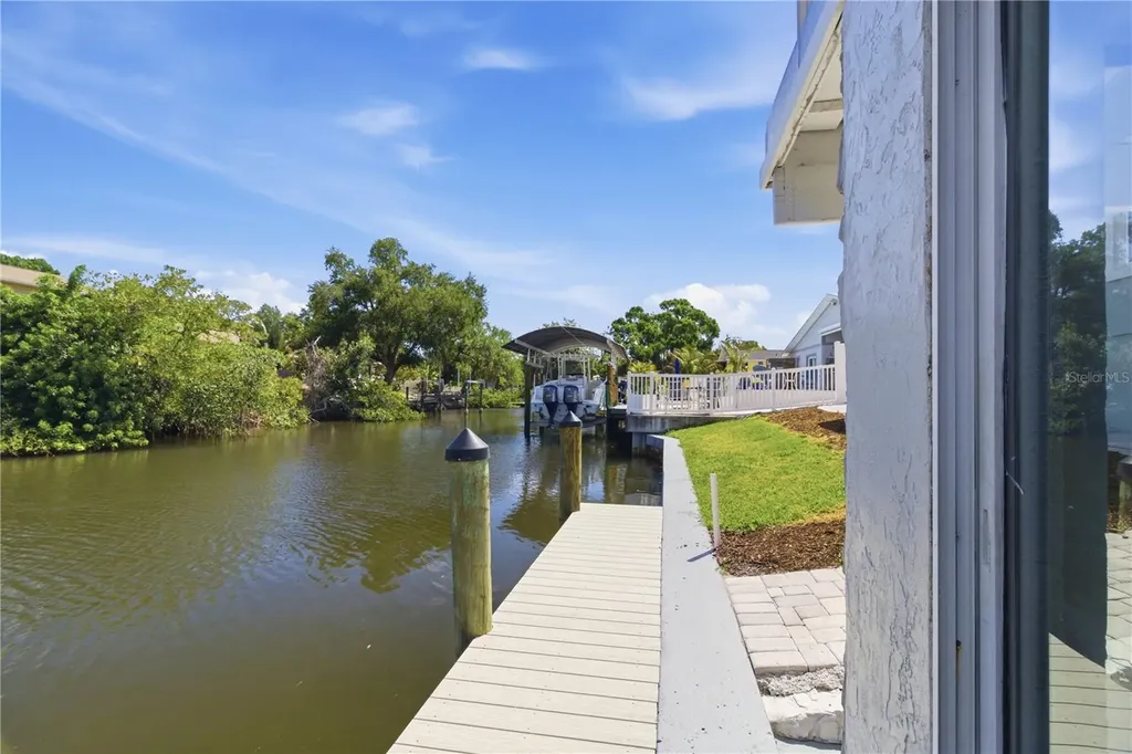4219 2nd Avenue NE Bradenton FL 34208