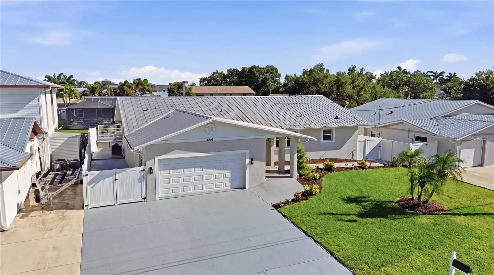4219 2nd Avenue NE Bradenton FL 34208