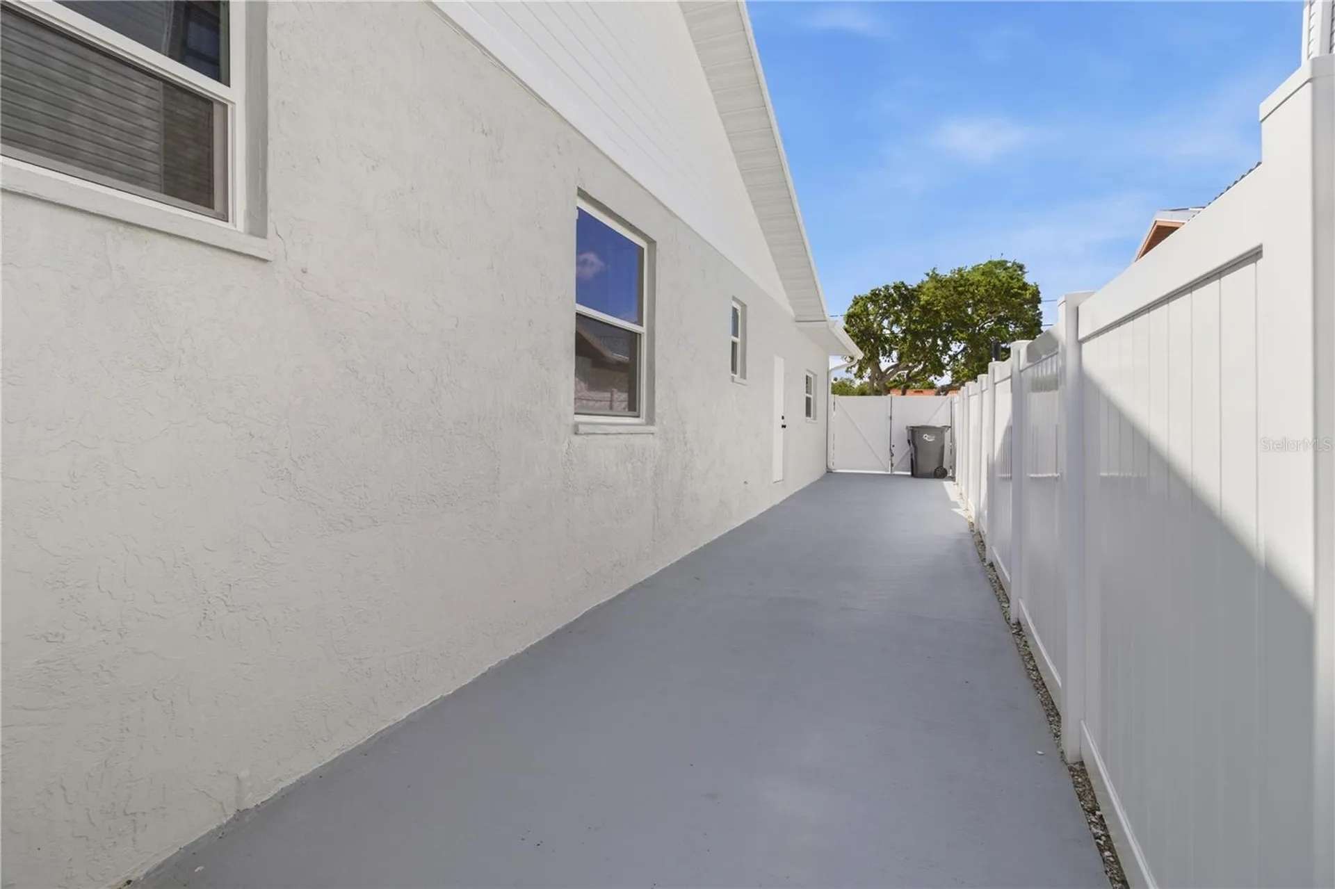4219 2nd Avenue NE Bradenton FL 34208