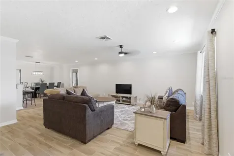 4219 2nd Avenue NE Bradenton FL 34208