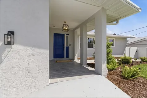 4219 2nd Avenue NE Bradenton FL 34208