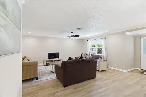 4219 2nd Avenue NE Bradenton FL 34208