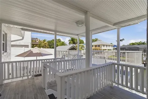 4219 2nd Avenue NE Bradenton FL 34208