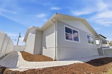 4219 2nd Avenue NE Bradenton FL 34208