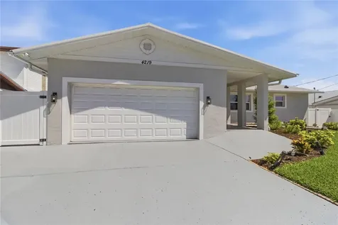 4219 2nd Avenue NE Bradenton FL 34208