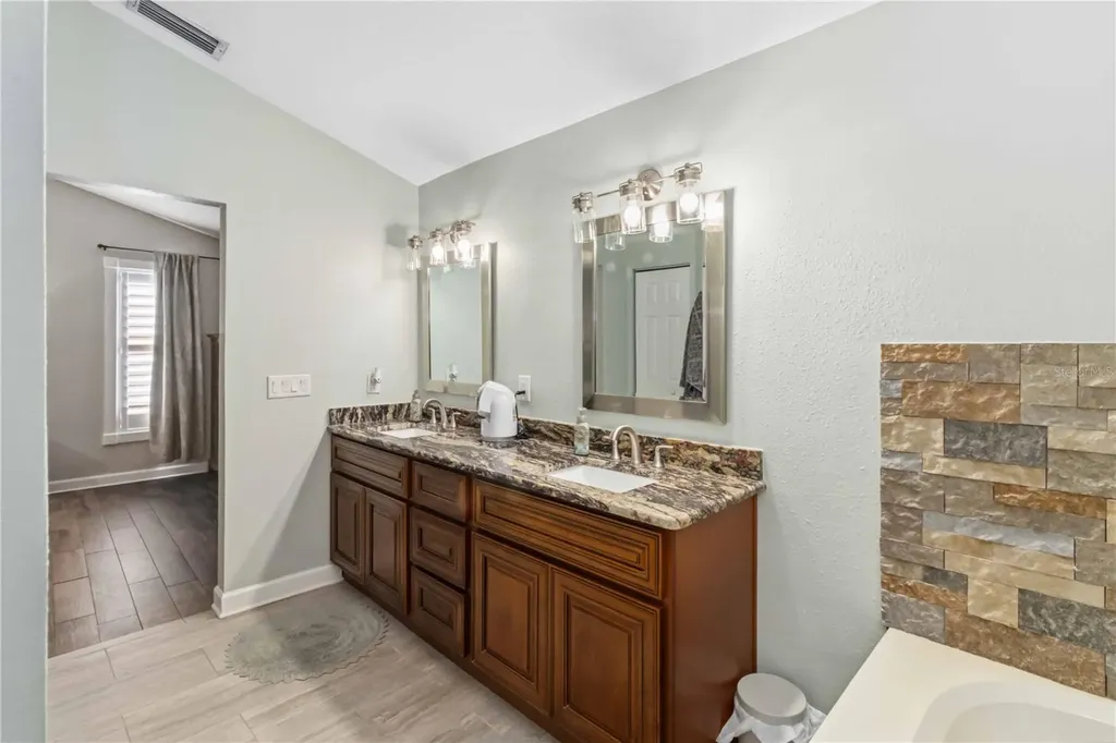 28424 Deedra Drive Wesley Chapel FL 33544
