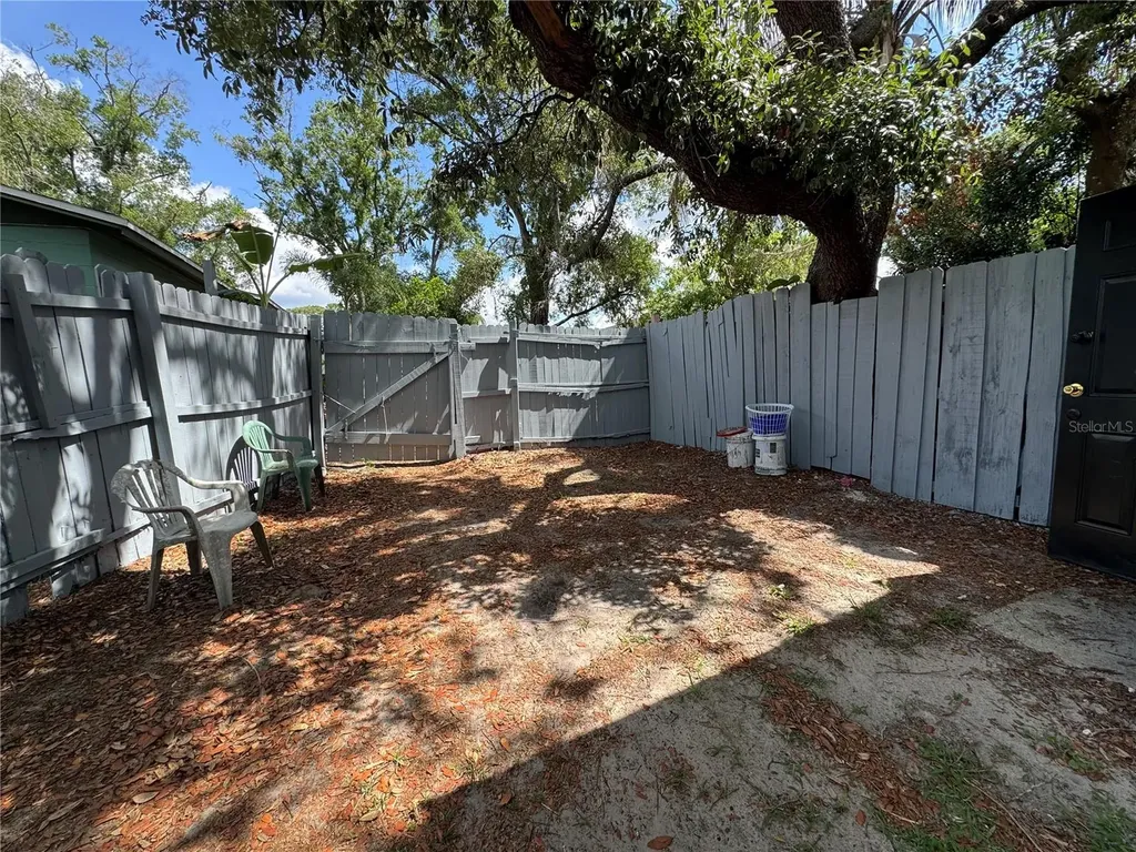 12309 Cambridge Avenue Tampa FL 33624