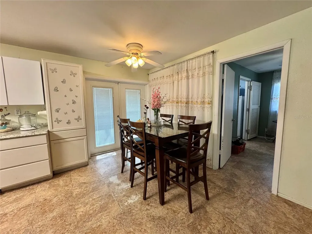 12309 Cambridge Avenue Tampa FL 33624