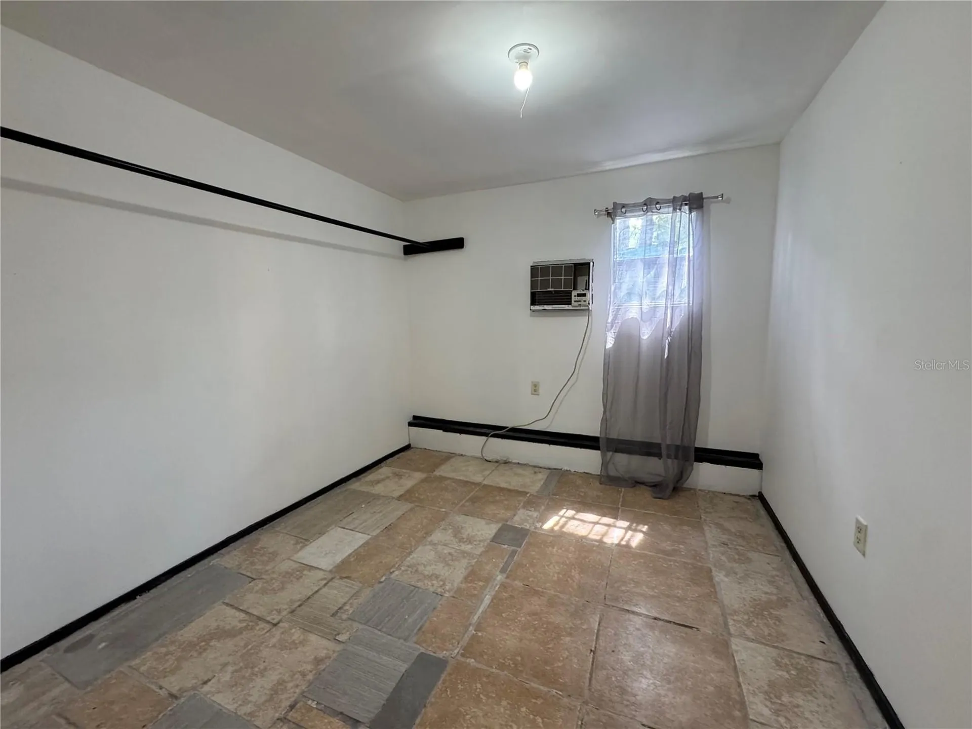 12309 Cambridge Avenue Tampa FL 33624