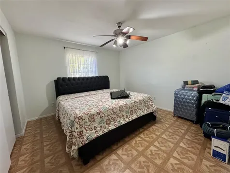 12309 Cambridge Avenue Tampa FL 33624