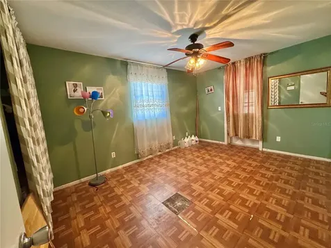12309 Cambridge Avenue Tampa FL 33624
