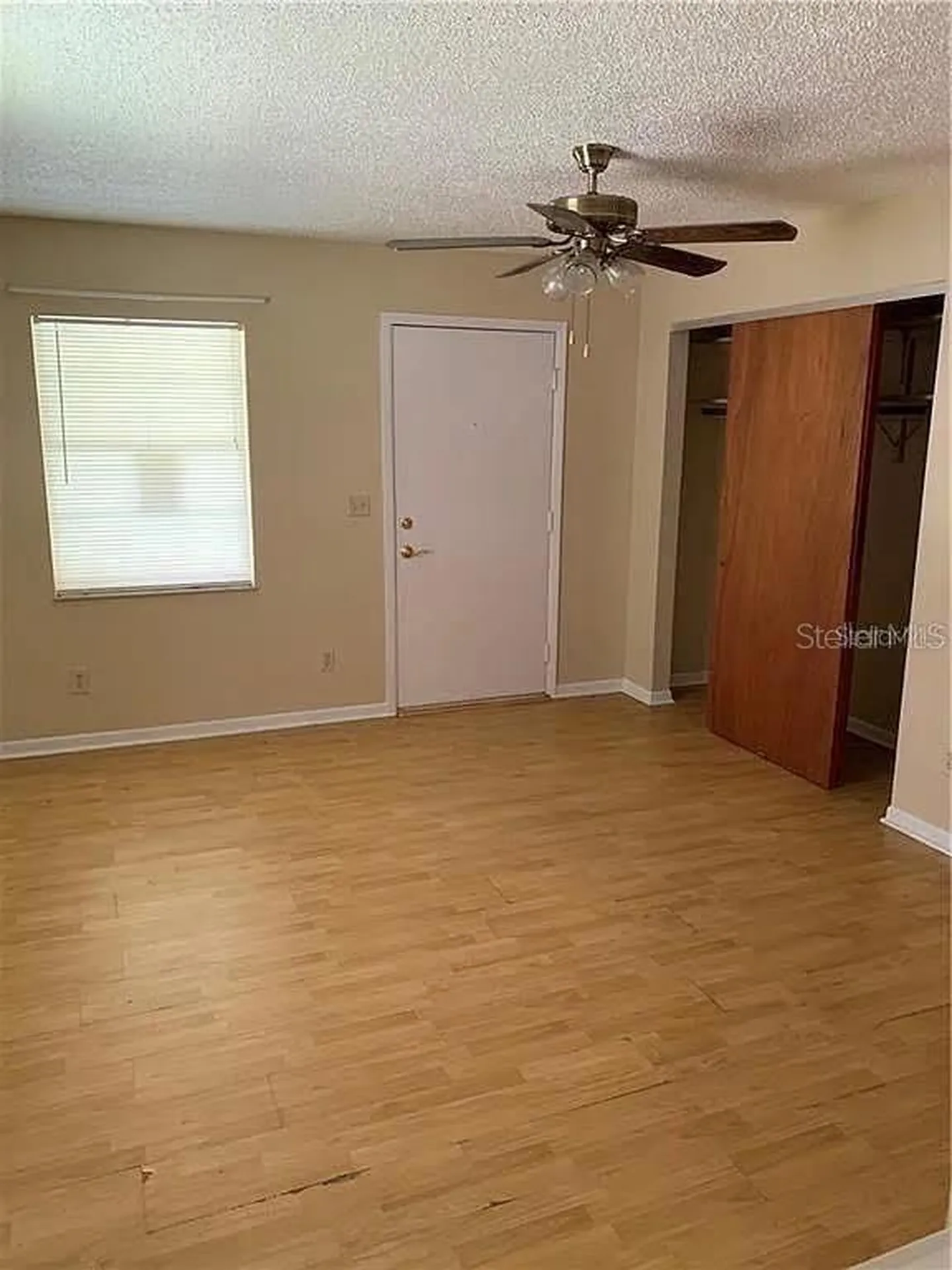 5217 17th Street Zephyrhills FL 33542