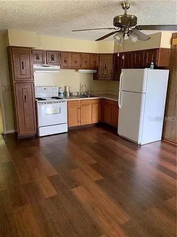 5217 17th Street Zephyrhills FL 33542