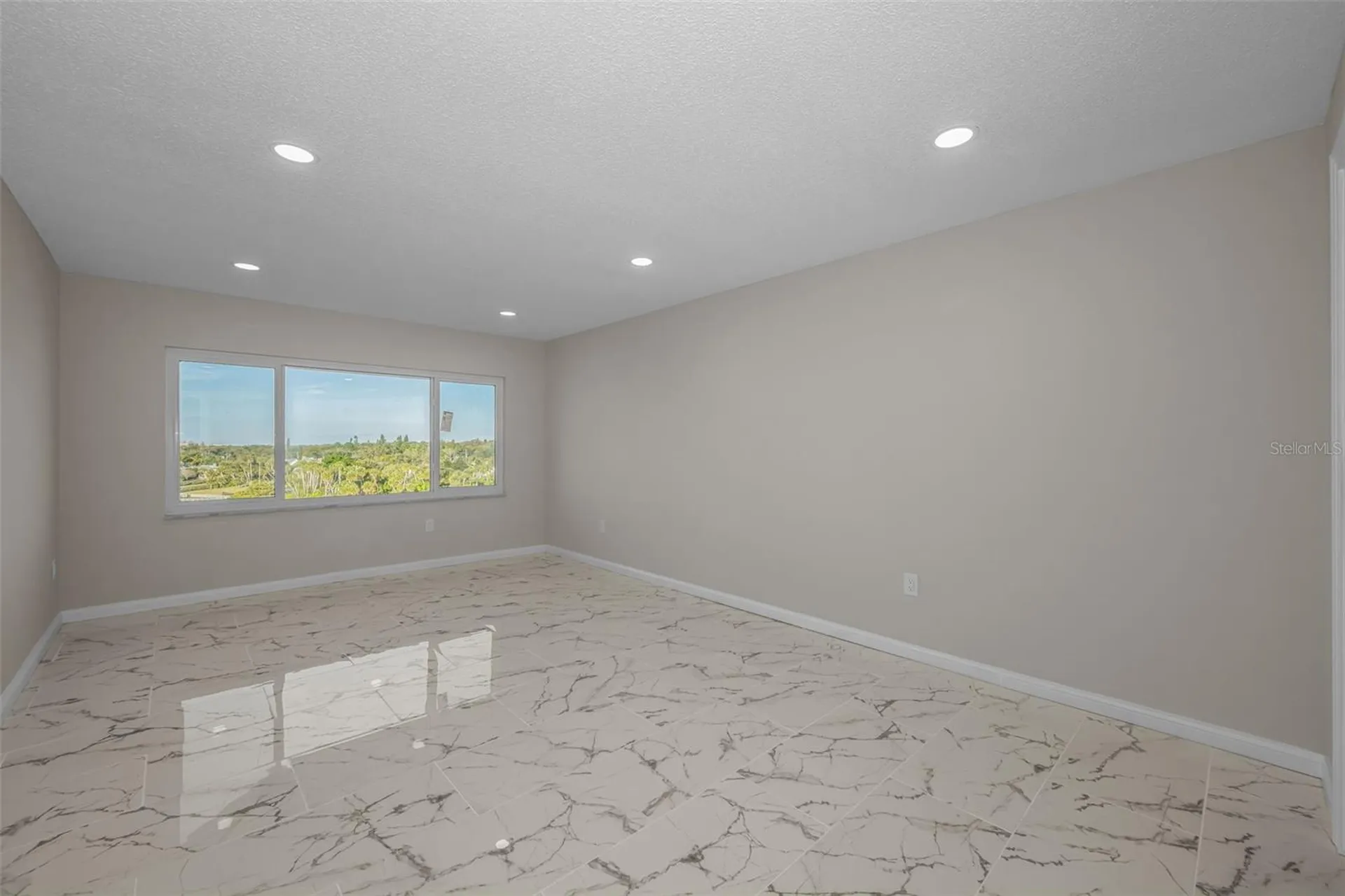 100 Bluff View Drive Belleair Bluffs FL 33770