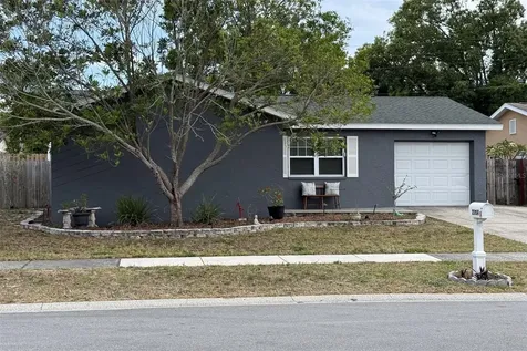 2334 Knoll Avenue S Palm Harbor FL 34683