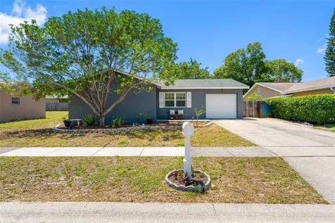 2334 Knoll Avenue S Palm Harbor FL 34683