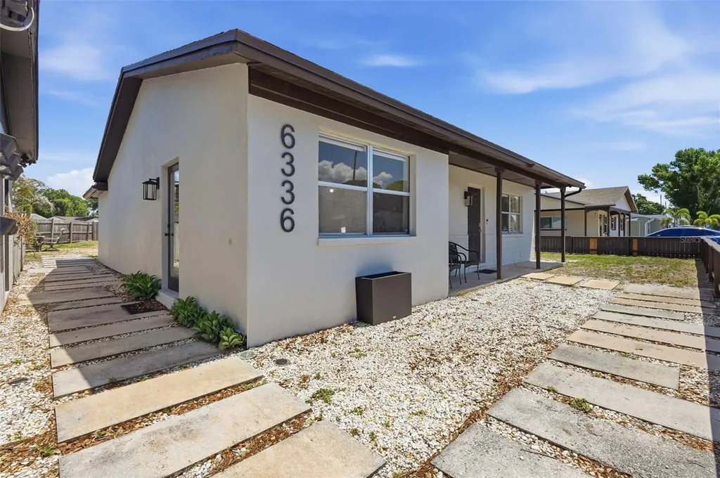 6336 S Lansdale Circle Tampa FL 33616