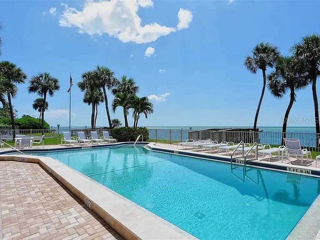 4822 Ocean Boulevard Sarasota FL 34242