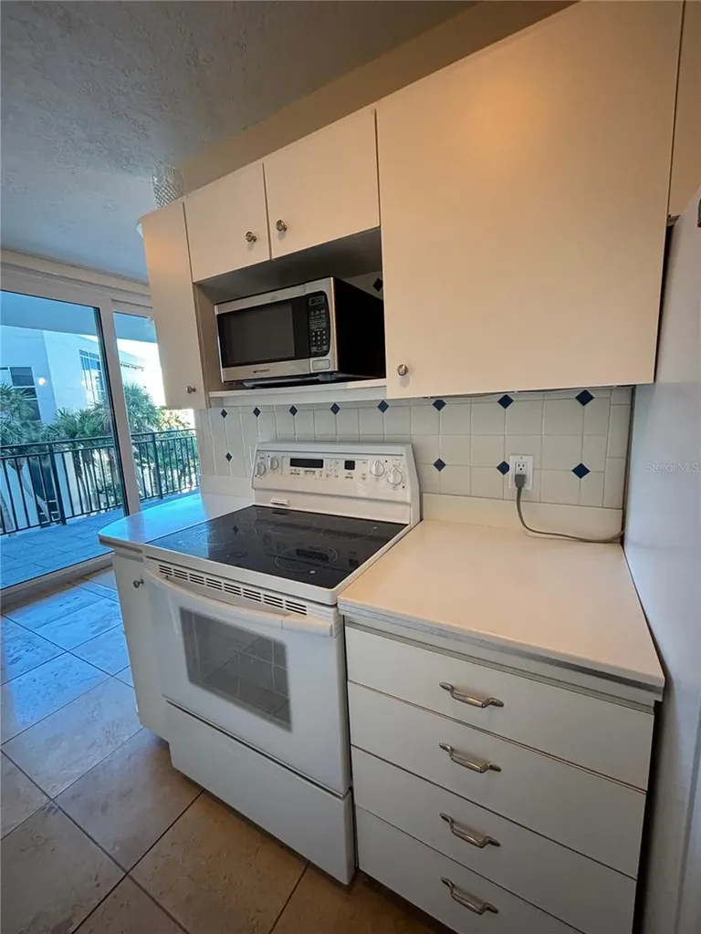 4822 Ocean Boulevard Sarasota FL 34242