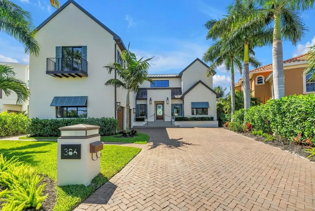 386 26th Avenue SE St Petersburg FL 33705