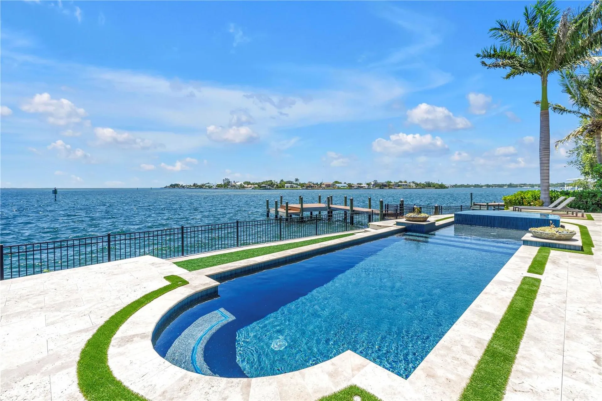 386 26th Avenue SE St Petersburg FL 33705