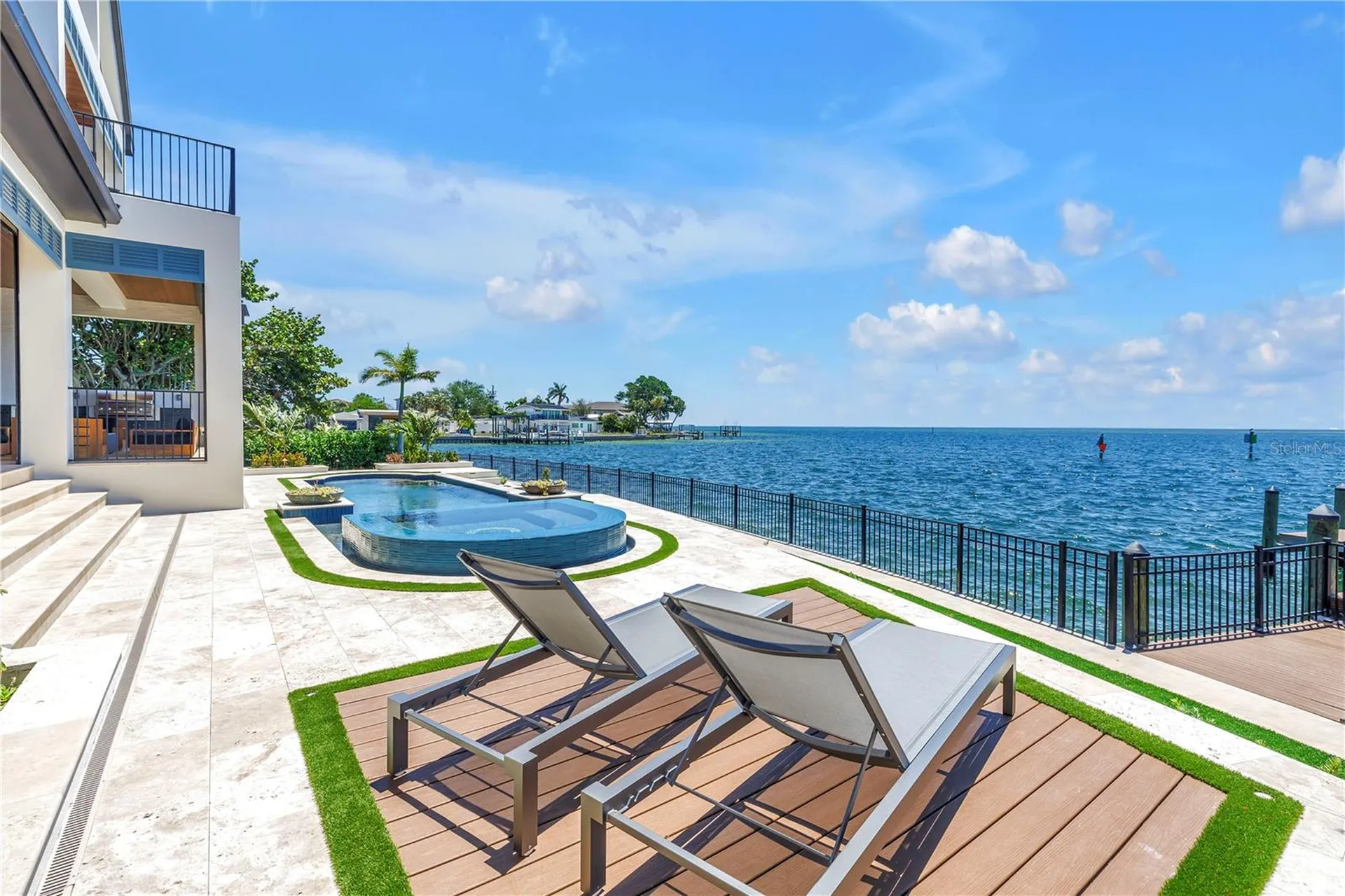 386 26th Avenue SE St Petersburg FL 33705