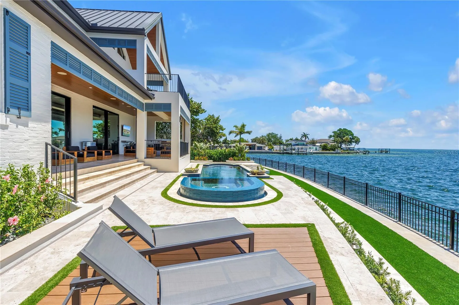 386 26th Avenue SE St Petersburg FL 33705