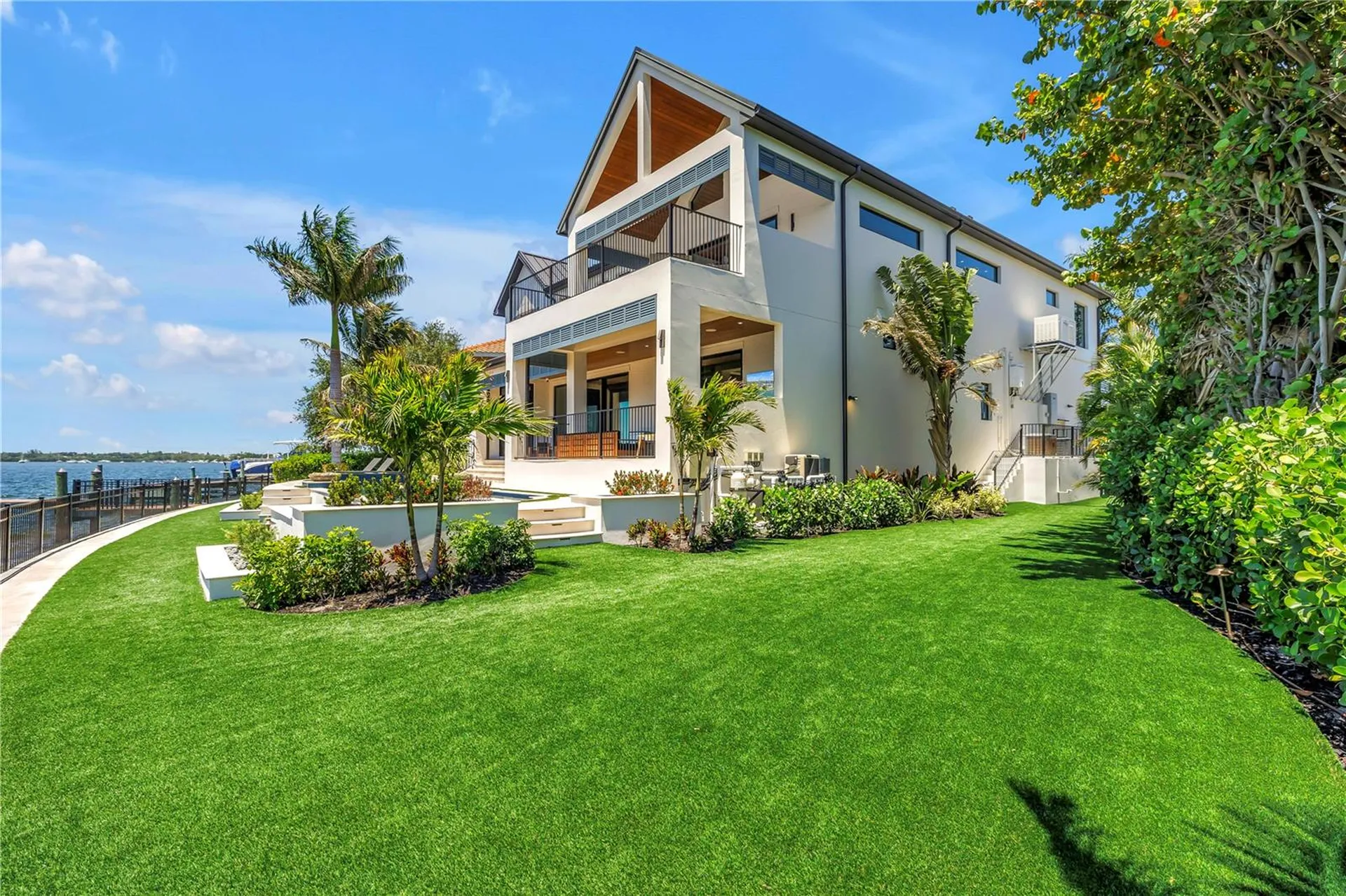386 26th Avenue SE St Petersburg FL 33705