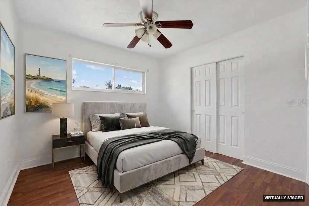 3673 Searobin Drive SE St Petersburg FL 33705