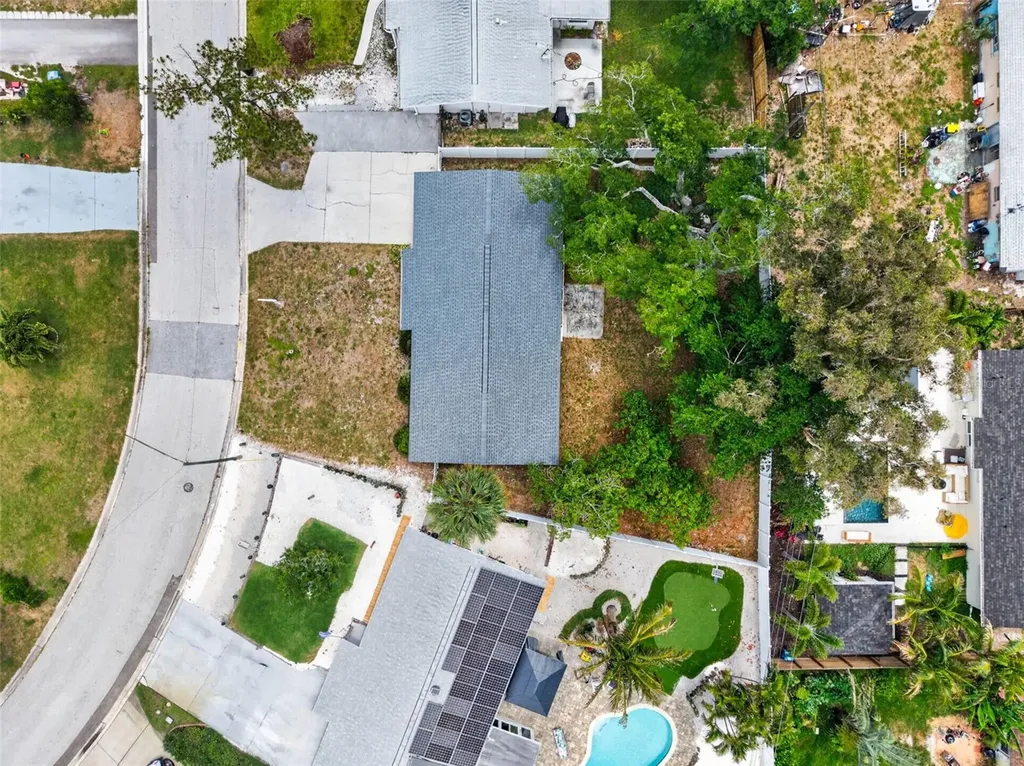 3673 Searobin Drive SE St Petersburg FL 33705