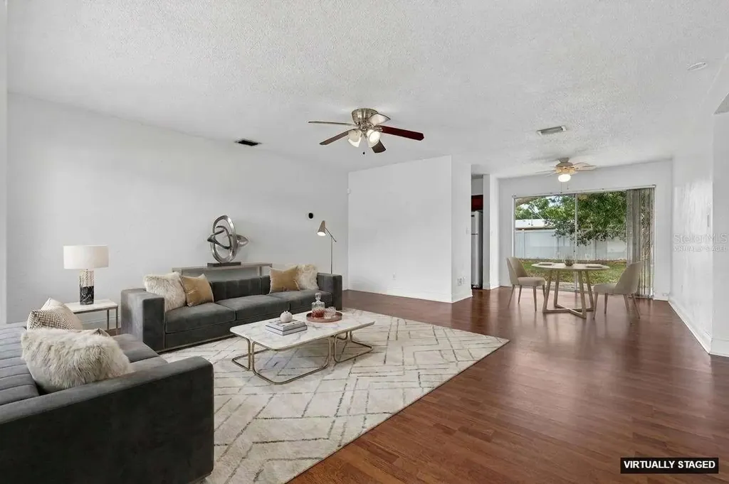 3673 Searobin Drive SE St Petersburg FL 33705