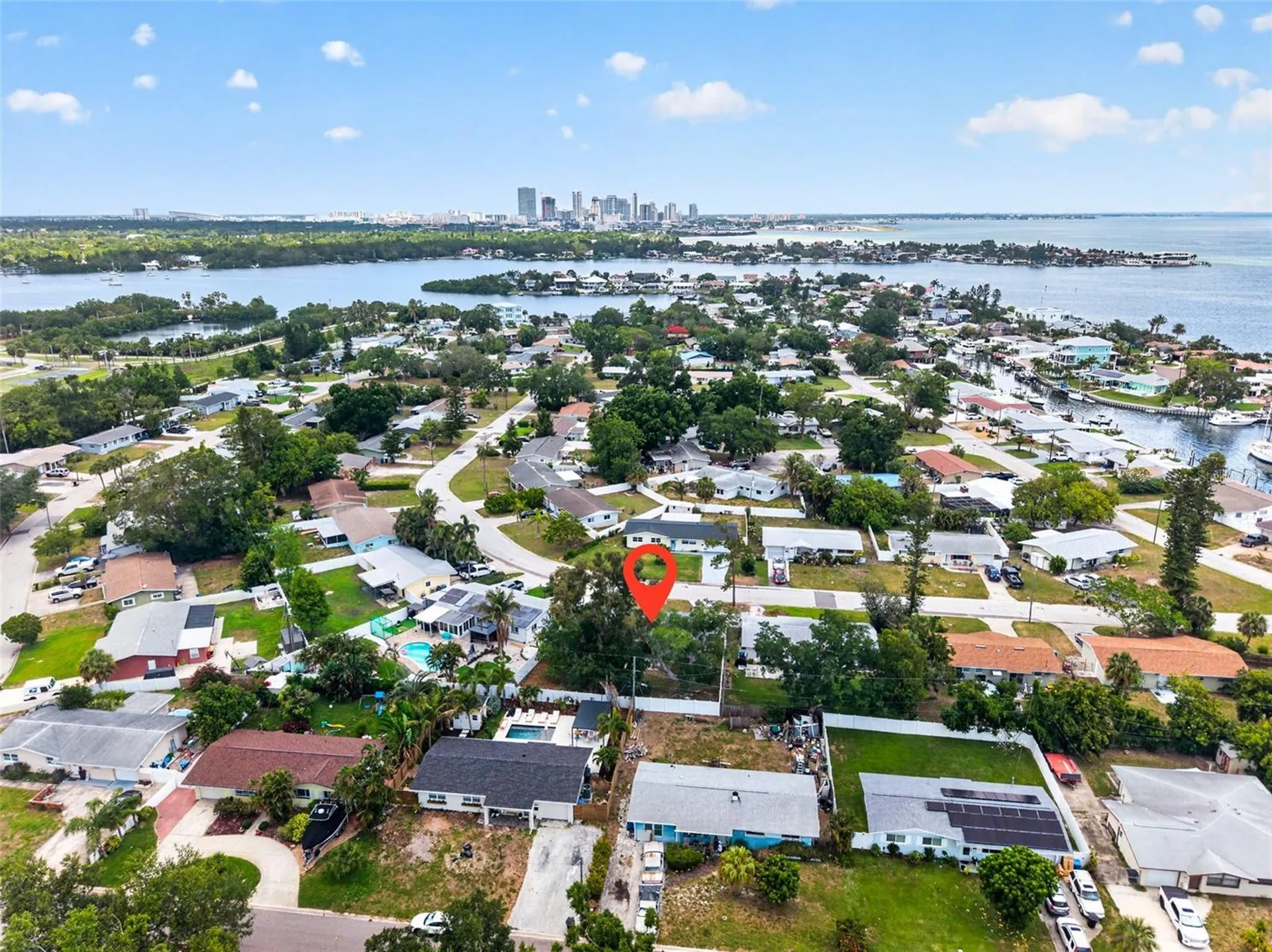 3673 Searobin Drive SE St Petersburg FL 33705