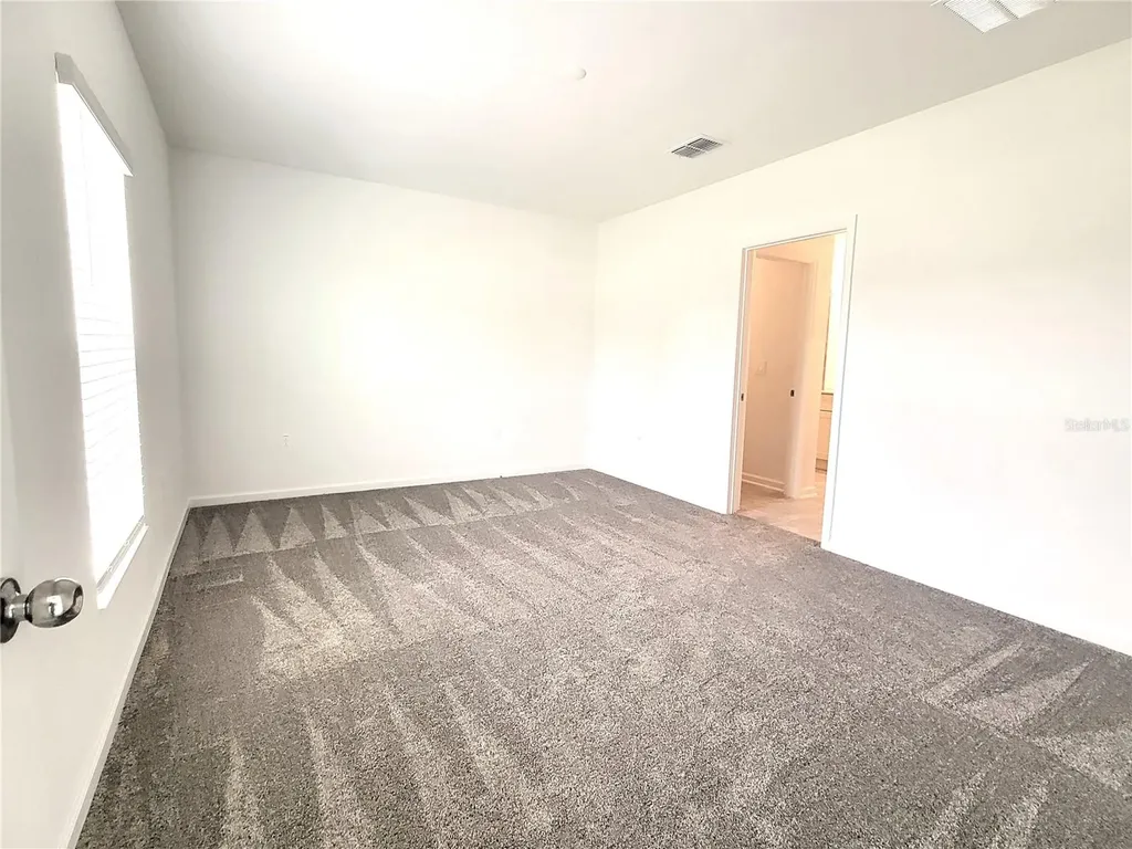 1469 Deepwater Circle Eagle Lake FL 33839