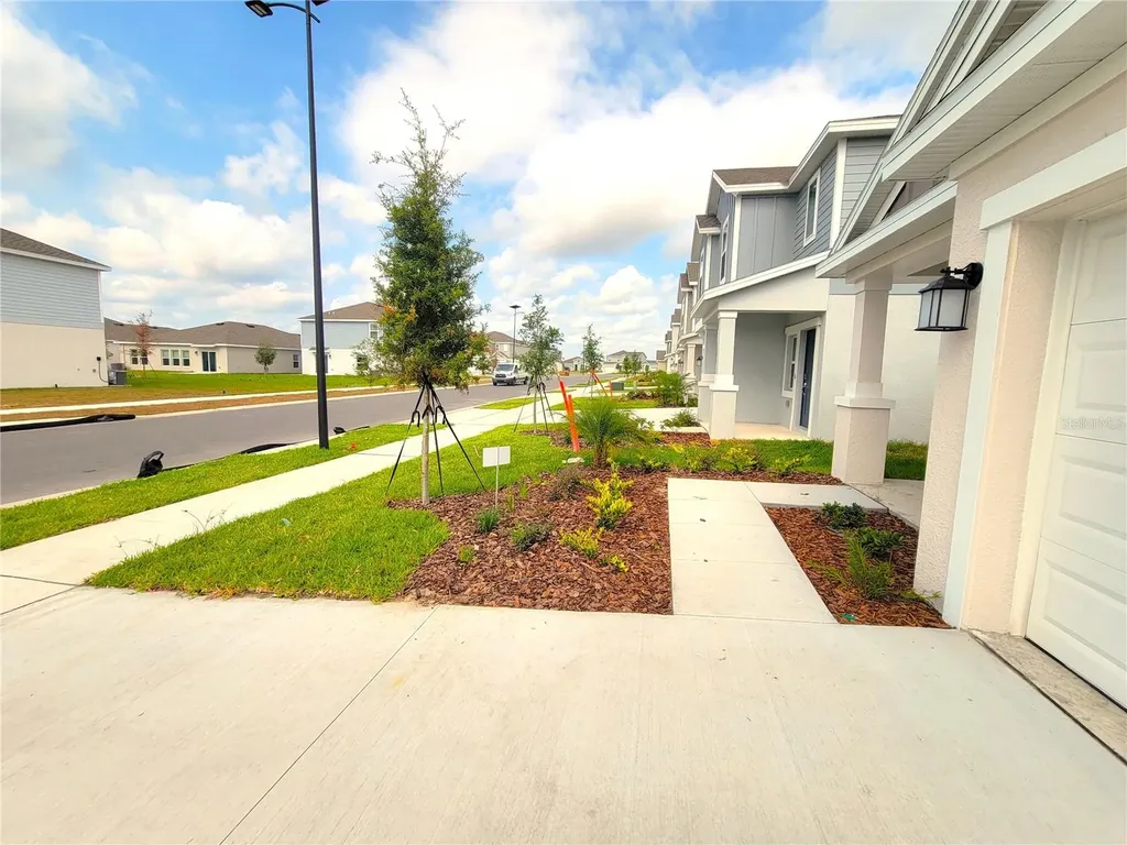 1469 Deepwater Circle Eagle Lake FL 33839