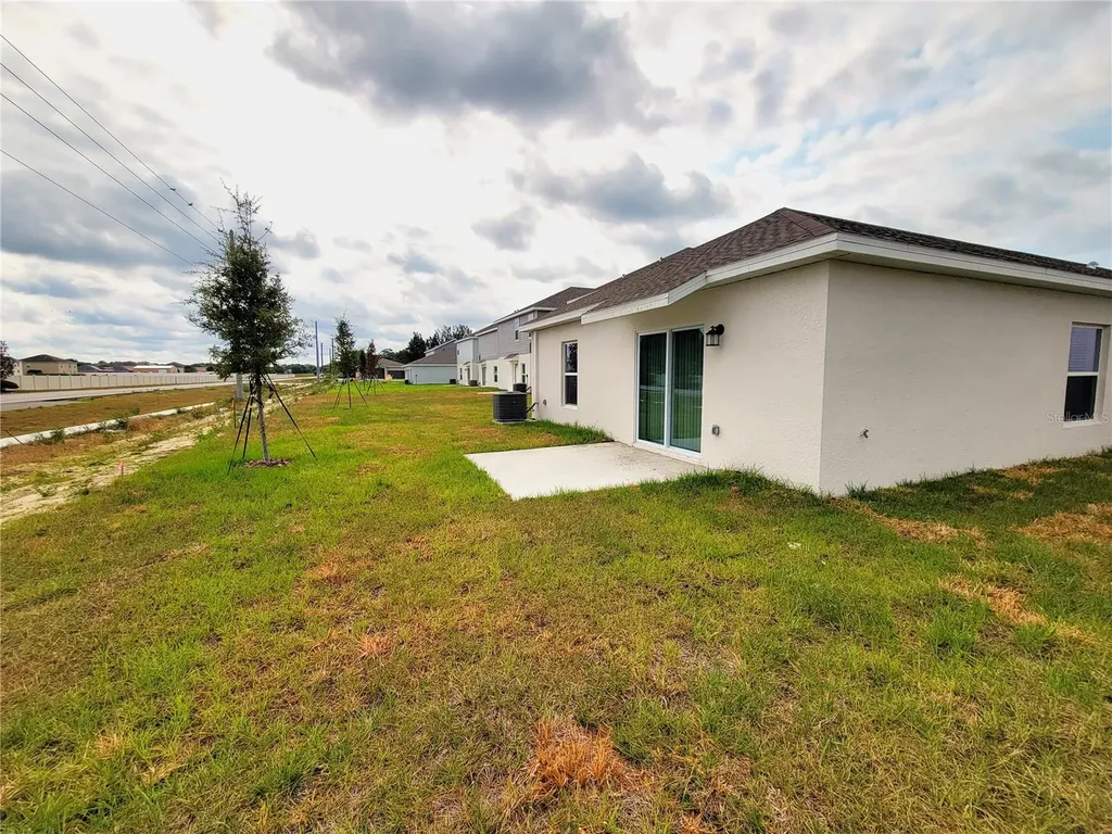 1469 Deepwater Circle Eagle Lake FL 33839