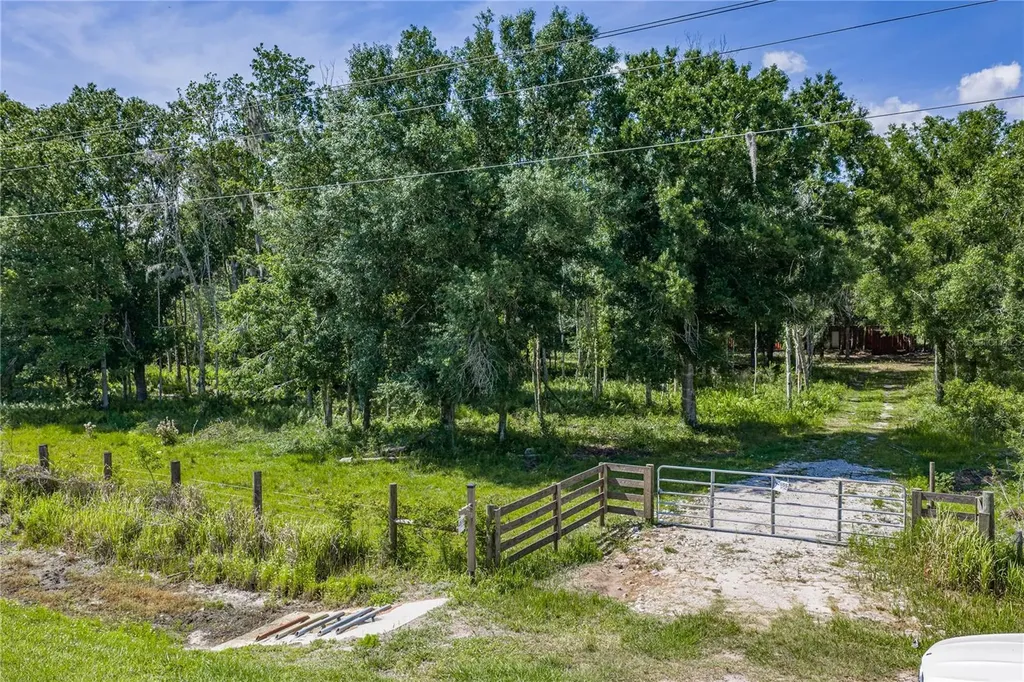 42655 State Road 64 E Myakka City FL 34251