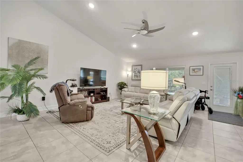 24 Tall Marigolds Court Homosassa FL 34446
