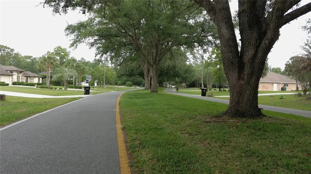 116 S Oak Village Boulevard Homosassa FL 34446