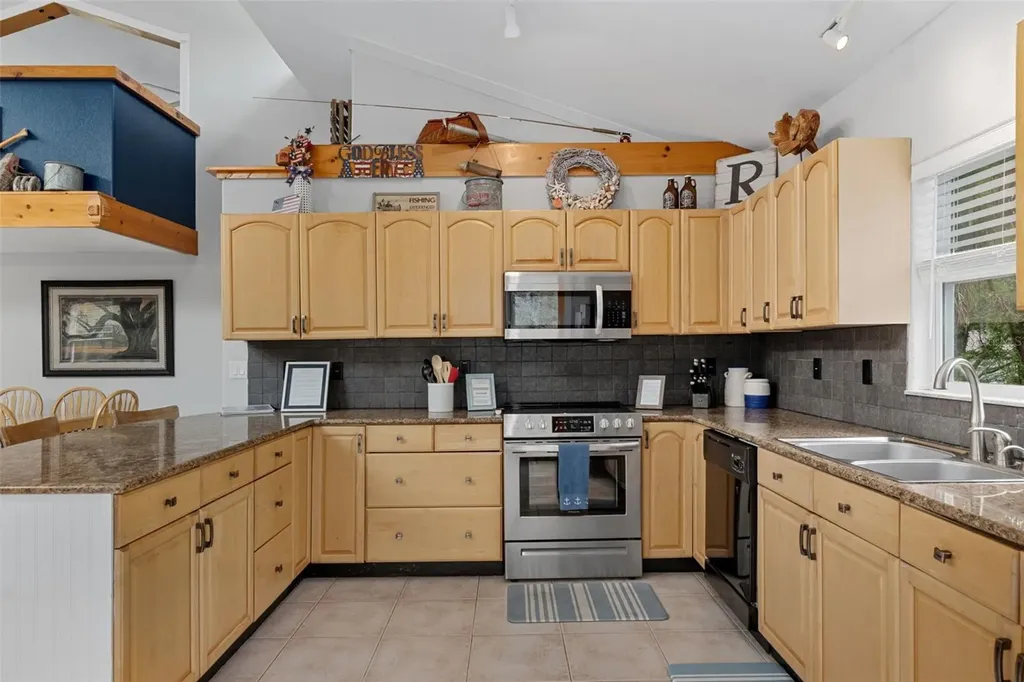 2272 S Todd Point Homosassa FL 34448
