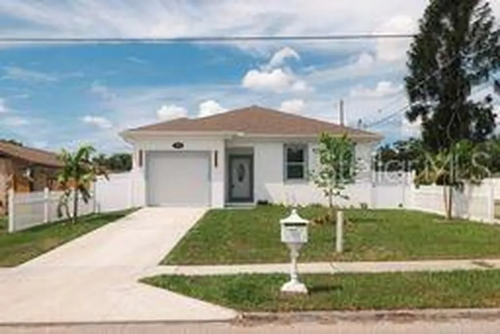8424 N 16th Street Tampa FL 33604