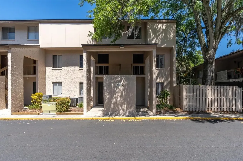 7505 Pitch Pine Circle Tampa FL 33617